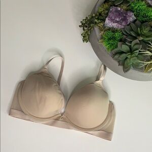Maidenform nude cream tan 36C essential adjustable bra